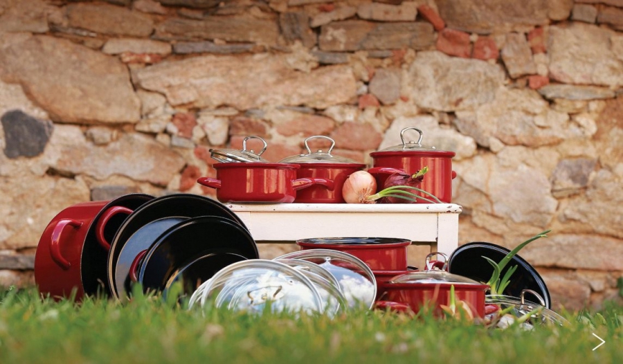 Přidejte do své kuchyně smaltované nádobí a doplňky