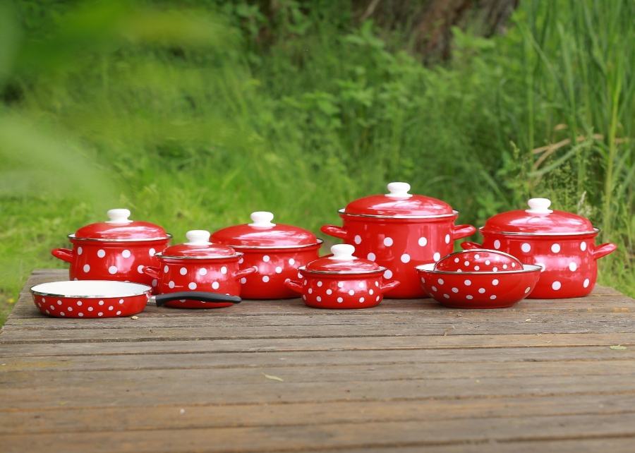 Přidejte do své kuchyně smaltované nádobí a doplňky