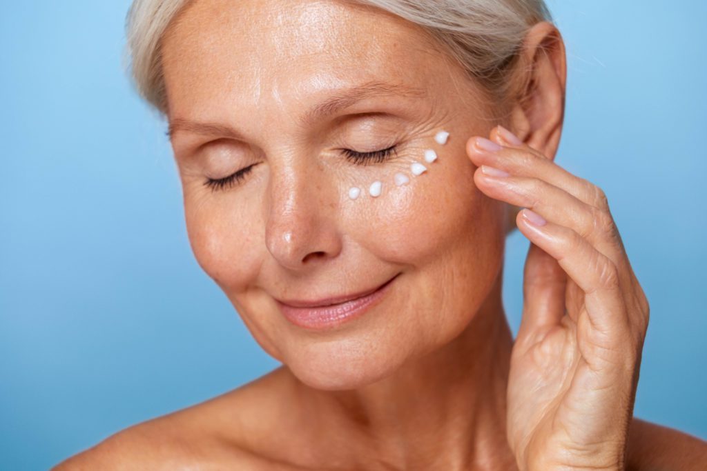 Stejná kosmetika po celý rok? V létě i v zimě se potřeby pleti mění