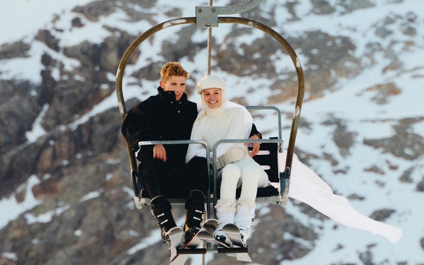 Jacquemus x Nike: Horské eleganci začíná nová éra