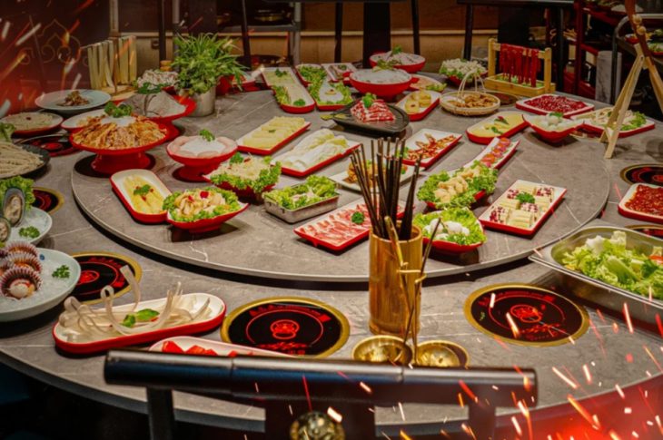 Restaurace IN TOWN a autentický sečuánský hotpot v centru Prahy